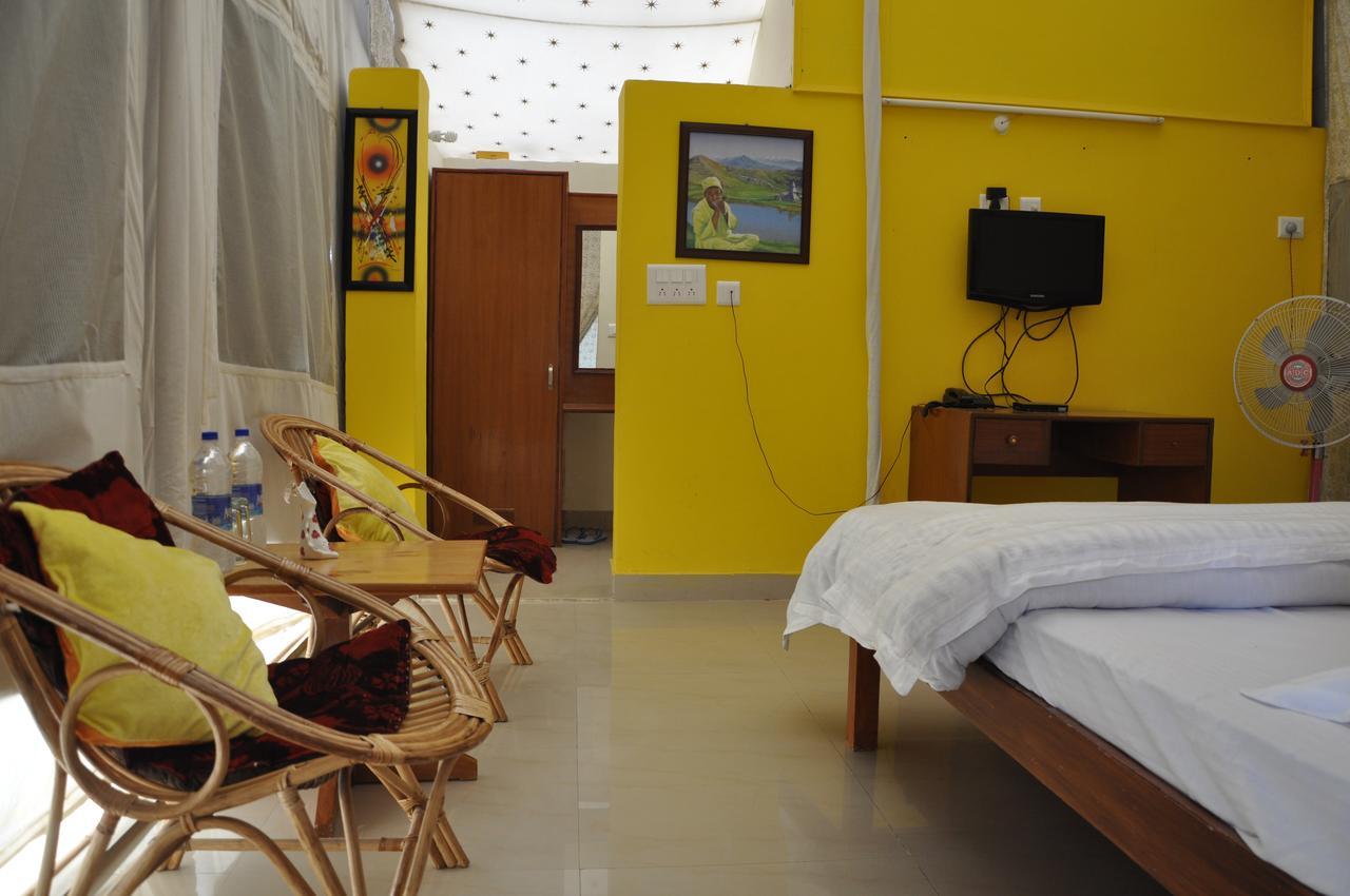 Tatva Bir Tents And Hotel Kangar Ngoại thất bức ảnh